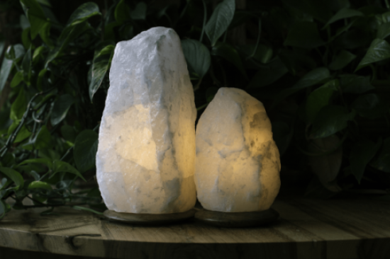 Himalayan Glow Lampada al sale bianco naturale Luce notturna con base in legno/Lampada al sale